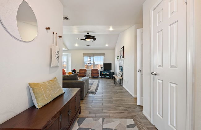 Casa De Kota by Avantstay Pool Firepit Games Secluded Chic - Photo 10