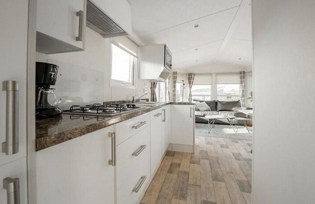 2 bedroom House in Linden with terrace - Photo 8