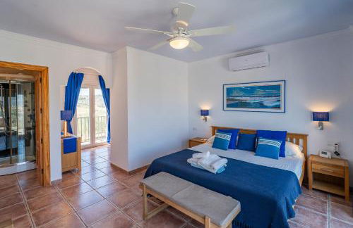 Las Alondras stunning lake views - Foto 28