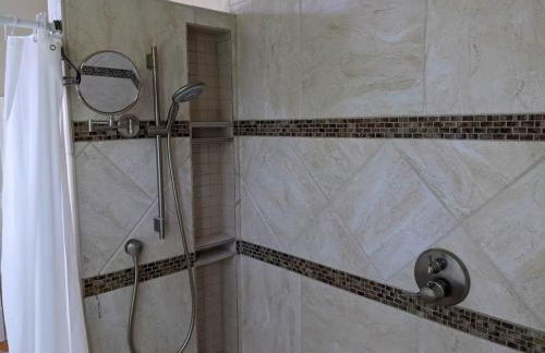 Luxurious 1BR in Grand Old Home - Photo 14