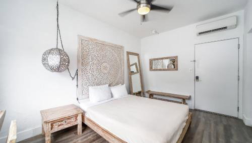 Treehouse Hotel - Foto 4, wardrobe