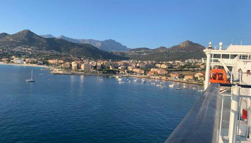 Charmante petite maison dans résidence avec piscine chauffée à 600 m de la plage - Photo 4