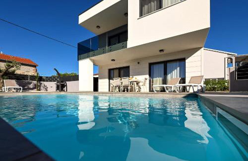 Villa Nostro Porto with pool - Photo 2