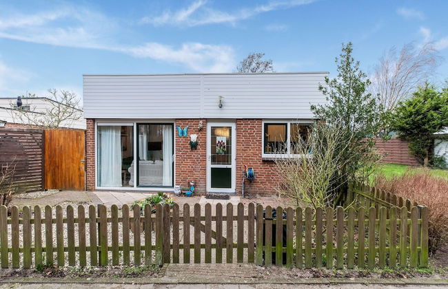 Holiday Home in Noordwijkerhout Near Lake - Foto 1