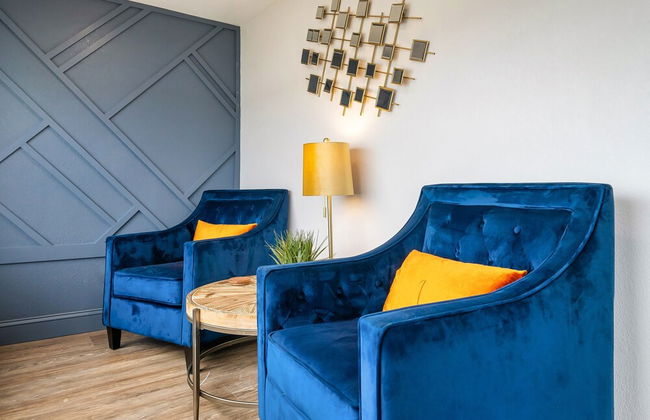 Luxury Lakehouse - Photo 66