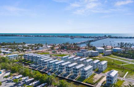 NEW! Manatee Dreams, Pool & Boat Slip, Min to AMI! - Foto 7