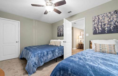 Renovated Home Perfect for Family - Foto 13