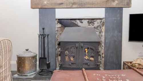 Hole Farm Stables - Photo 3