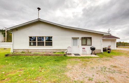 Boat Dock and Fire Pit Lakefront Monico Home! - Foto 3