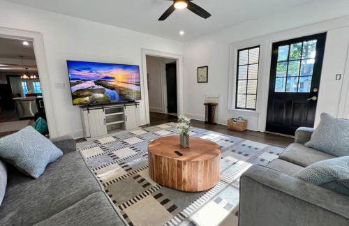 Historic Bulldog Bungalow - Foto 67