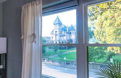 The Moose #7 - Instaworthy Studio with Amazing Views, Free Parking & Heated King Bed - Foto 4