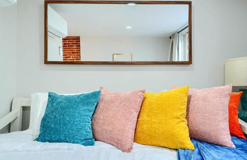 Cozy FedHill Gem plus Parking and Walk to Harbor and Stadiums - Foto 17