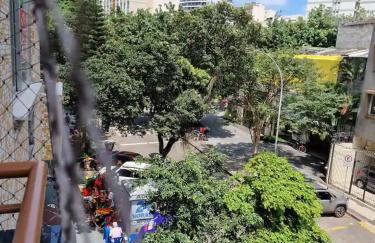 Apartamento tipo studio com uma linda sacada - Foto 10