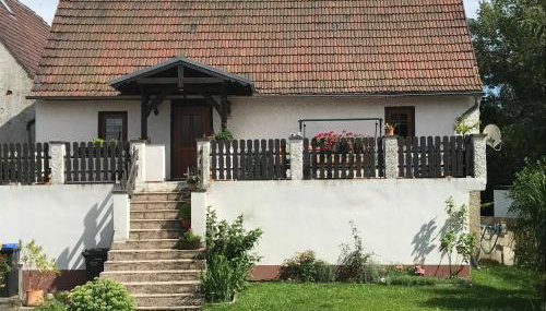 Ferienhaus Sonnenterrasse mit Grill und Garten - Foto 1