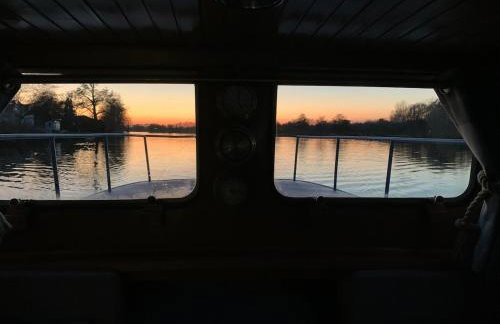Stunning Classic Dutch Barge near Henley & Marlow - Foto 53