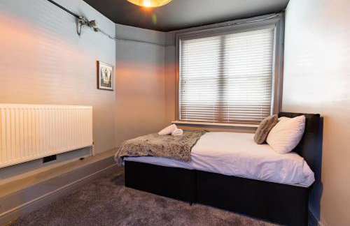 The Gallery on Swan Street - Photo 9