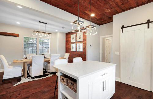 Getaway Near River Walk DT Yard BBQ Pet Games - Foto 13