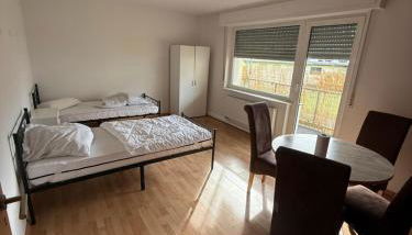 Monteurwohnung bei Köln, WLAN, Parkplatz, Küche, Handtücher - Foto 2