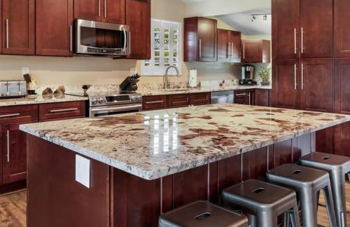 Palm Harbor Waterfront with pool & Game room - Foto 18