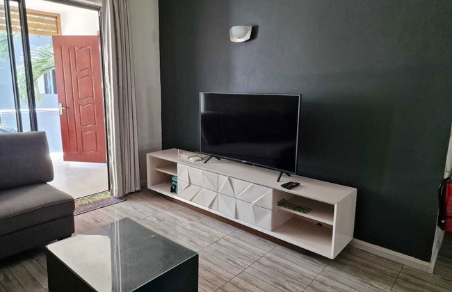 Sugareef 3-bed Apartment in Flic en Flac - Photo 13