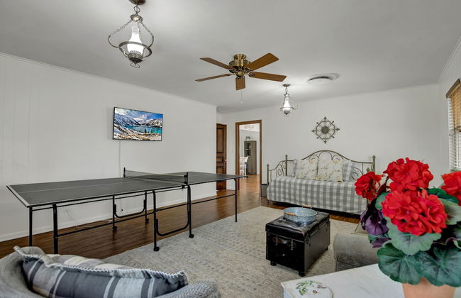 Spacious Home - Fire Pit, BBQ and Outdoor Seating! - Foto 13