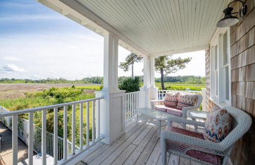 Sawyers Lodge - Historic Soundfront Home, Pool, Hot Tub, Boat Launch, Kayaks, Pets OK, Flex Stays - Foto 40