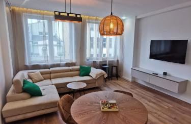 Galeria 3 lustra - Foto 1