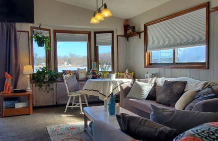 Airport Waterfront Cottage w transportation - Foto 22