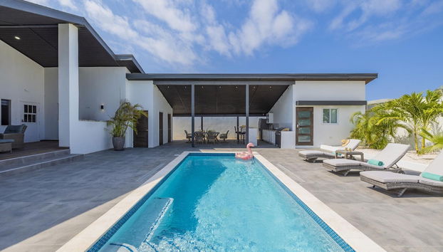 Charming Home With Big Outdoors Pool in Noord - Foto 5, Habitación