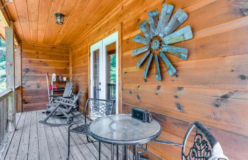 Private Hot Tub and EV Charger Cozy Murphy Cabin! - Foto 22