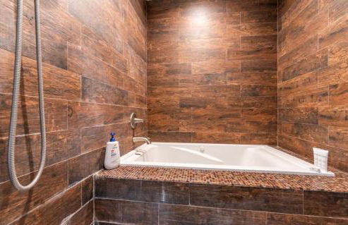 Gorgeous DTLA w/ View + Hot Tub! - Foto 19