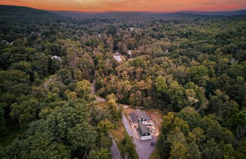 Luxuriously Restored Farm Cabin - Foto 51