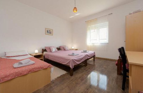 Beautiful Home In Muskovci With Wifi - Foto 35