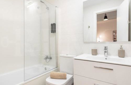 Modern apartment with patio & parking REMS - Foto 7