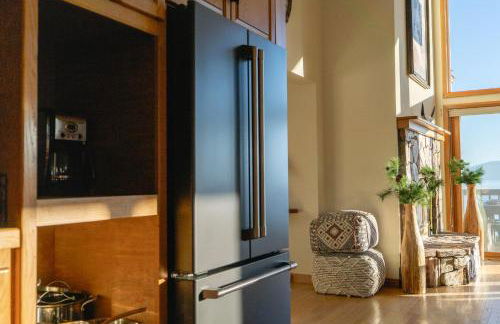 Sierra Lake View at Rubicon by Tahoe Getaways - 3 BR, Panoramic Lake Views, Private Hot Tub & Private beach! - Foto 7