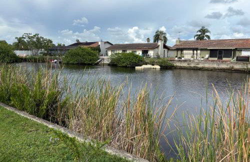 Cozy one bedroom with great water views lots of room - Foto 5