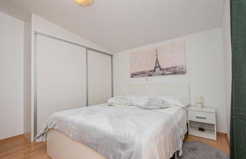 Amazing Home In Vrgorac With Wifi - Photo 38