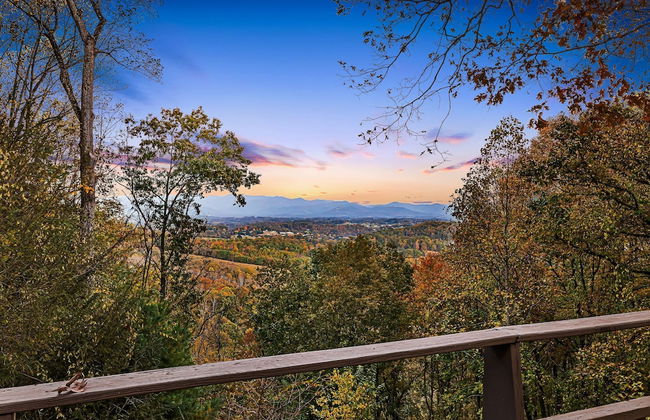 Cabin in the Sky by Avantstay Deck w Views - Foto 48