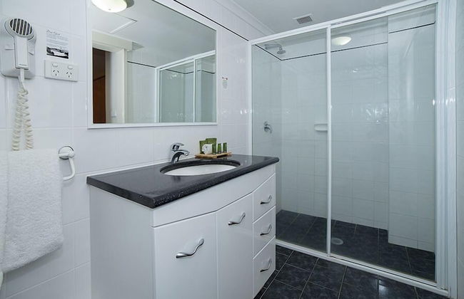 Apartments by Townhouse - Photo 5