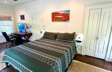 Stylish 3-Bedroom Home in Tulsa - Photo 5