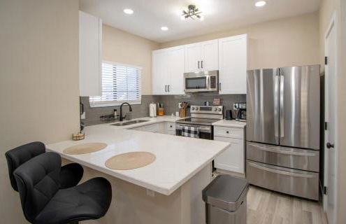 Stylish Lemon 2BR and 3BA Townhouse - Foto 13