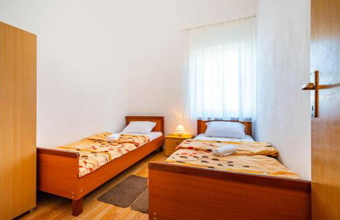 2 Bedroom Amazing Apartment In Nevidane - Foto 18