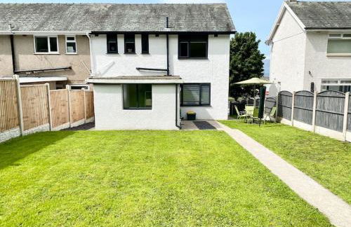 A modern, dog-friendly 3 bedrm canal side property - Photo 14