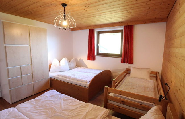 Sunlit Chalet near Ski Area in Hopfgarten im Brixental - Foto 2