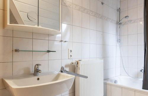 Helle Top gelegene Fewo im schönen Gau-Algesheim, Monteure willkommen, Parkplatz vor der Tür - Foto 29