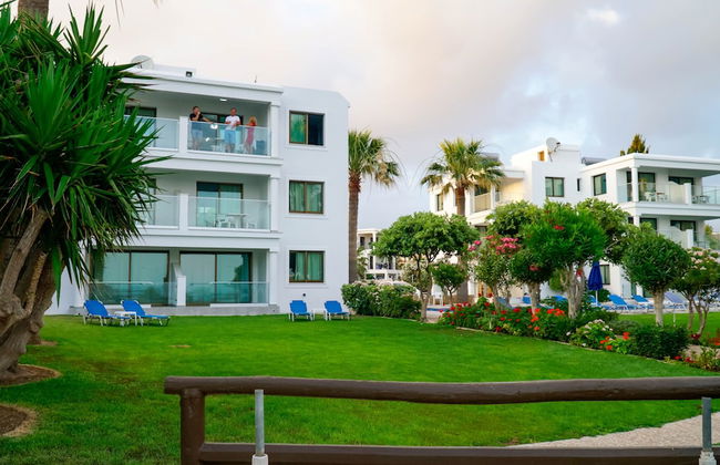 Rododafni Beach Apartments - Foto 77