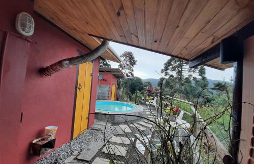 Chalé Pakere Bellavista - visão magnífica do vale e montanhas a mais de mil metros de altitude, wi-fi, sauna, piscina e água de nascente - locação do chalé sem prestação de serviços - Foto 34