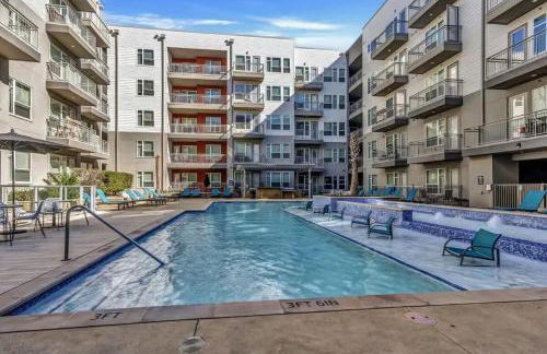 Boulevard Stays Dashing King 1 BR Suite Pool Parking Gym M - Foto 25