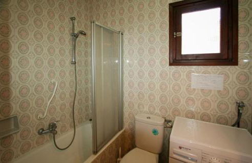 Beautiful Home In Calp With Wifi - Photo 17