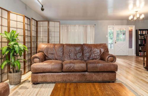 Millcreek Home, Quick Access to Canyons and Skiing - Foto 20